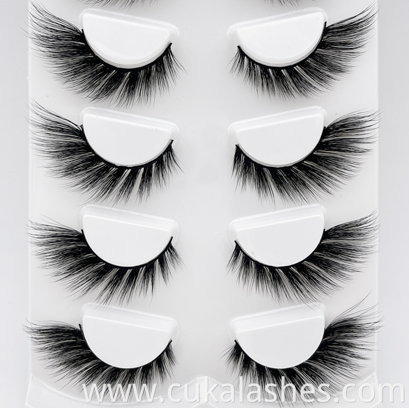 Wispy Cat Eye Lashes